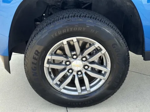 More photos of 2023 Chevrolet Colorado 2WD LT at Champion Chrysler Dodge Jeep Ram, MS