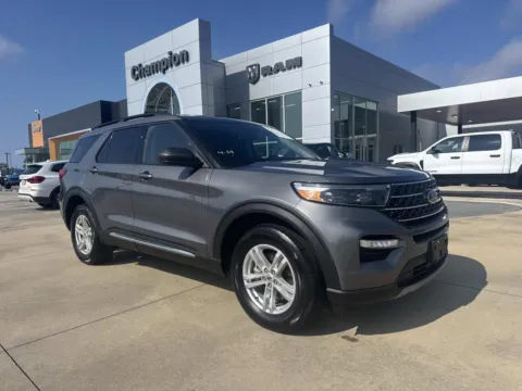 Gray 2022 Ford Explorer XLT for sale in Gulfport, MS