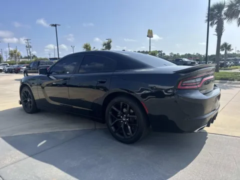 More photos of 2022 Dodge Charger SXT at Champion Chrysler Dodge Jeep Ram, MS