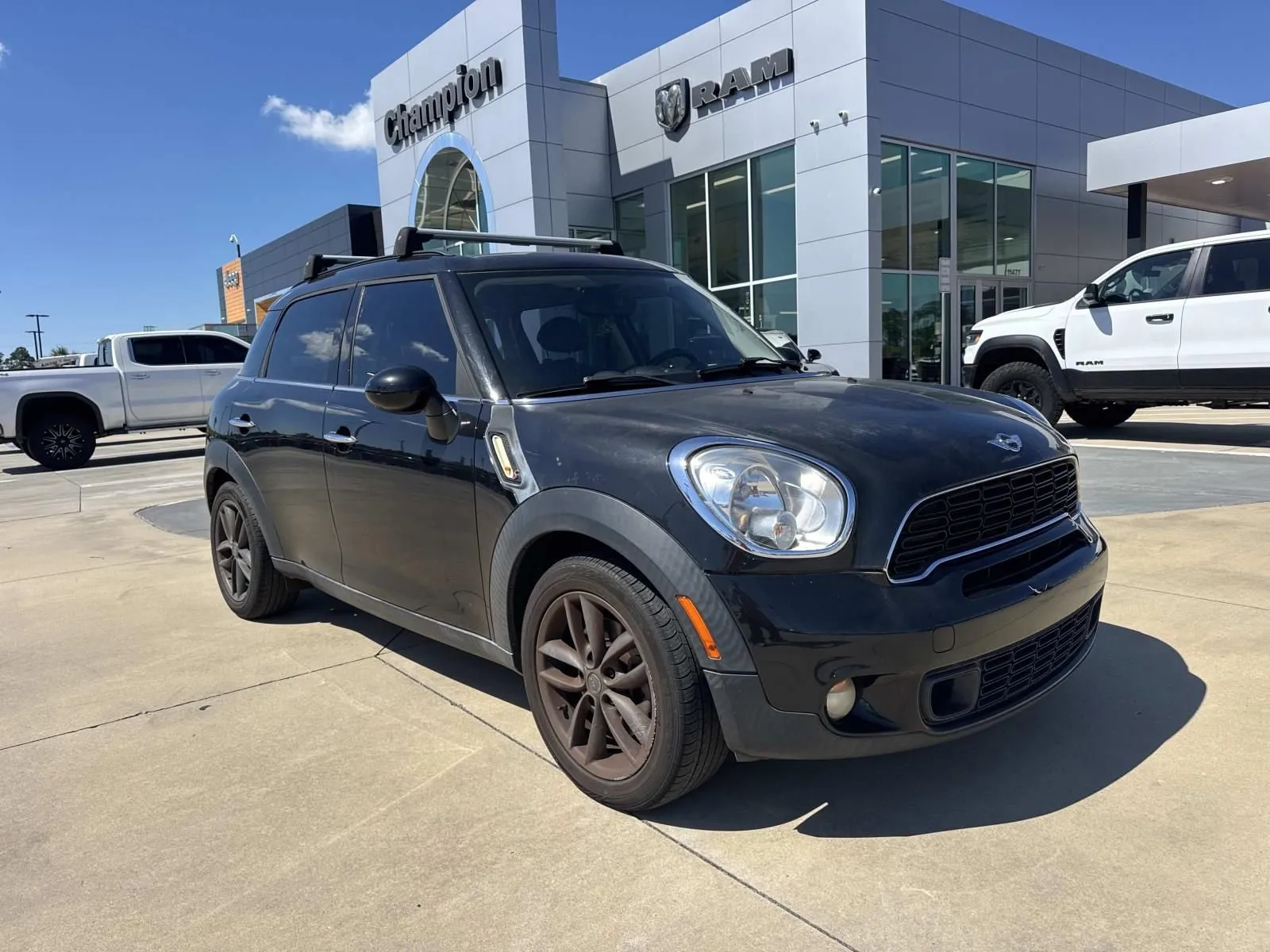 Used 2013 MINI Countryman Countryman S with VIN WMWZC3C50DWP51350 for sale in Gulfport, MS