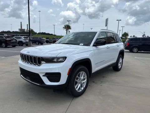 Another view of 2026 Jeep Grand Cherokee Laredo for sale in Gulfport, MS at Champion Chrysler Dodge Jeep Ram