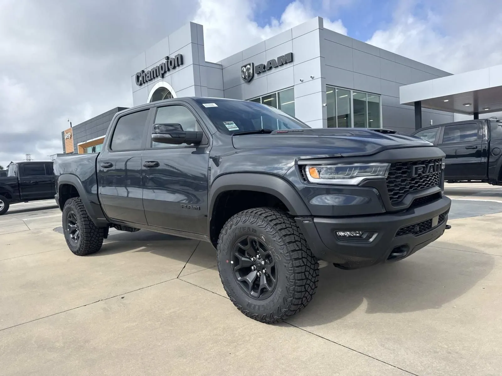 2026 RAM 1500 RHO 4x4 Crew Cab 5'7's photo