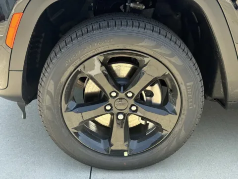 More photos of 2026 Jeep Grand Cherokee L Limited at Champion Chrysler Dodge Jeep Ram, MS