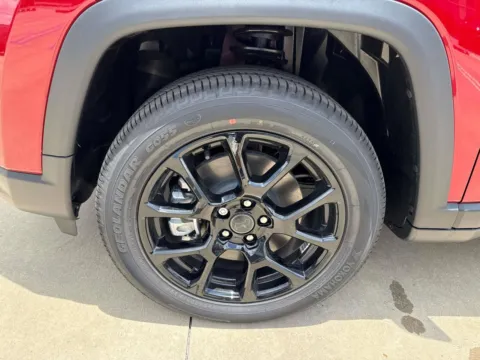 More photos of 2026 Jeep Compass Latitude Altitude at Champion Chrysler Dodge Jeep Ram, MS