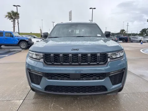 Photos of 2026 Jeep Grand Cherokee L Limited for sale in Gulfport, MS at Champion Chrysler Dodge Jeep Ram