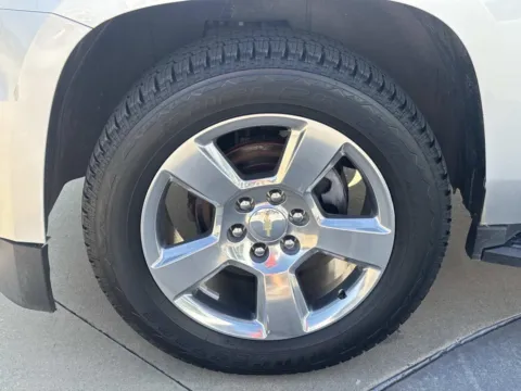 More photos of 2018 Chevrolet Tahoe LT at Champion Chrysler Dodge Jeep Ram, MS