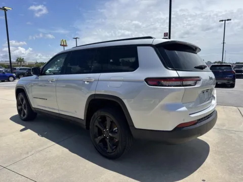 More photos of 2024 Jeep Grand Cherokee L Limited at Champion Chrysler Dodge Jeep Ram, MS