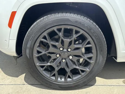 More photos of 2026 Jeep Grand Cherokee L Summit at Champion Chrysler Dodge Jeep Ram, MS