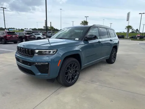 Another view of 2026 Jeep Grand Cherokee L Summit for sale in Gulfport, MS at Champion Chrysler Dodge Jeep Ram