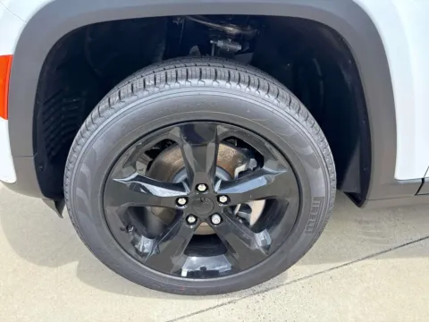 More photos of 2026 Jeep Grand Cherokee L Limited at Champion Chrysler Dodge Jeep Ram, MS