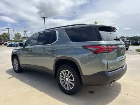 More photos of 2023 Chevrolet Traverse LT Cloth at Champion Chrysler Dodge Jeep Ram, MS
