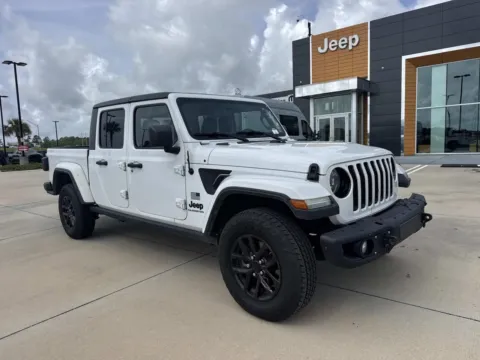 White 2023 Jeep Gladiator Freedom for sale in Gulfport, MS