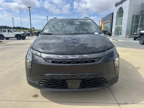 Photos of 2027 Chrysler Pacifica Limited for sale in Gulfport, MS at Champion Chrysler Dodge Jeep Ram