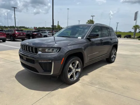 Another view of 2026 Jeep Grand Cherokee Limited for sale in Gulfport, MS at Champion Chrysler Dodge Jeep Ram