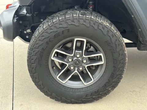 More photos of 2024 Jeep Gladiator Mojave at Champion Chrysler Dodge Jeep Ram, MS