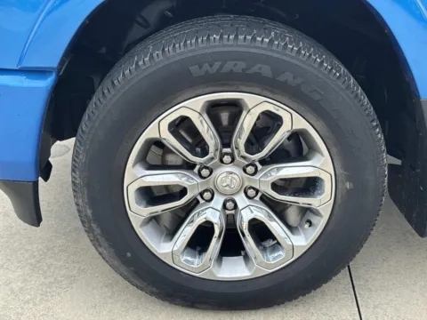 More photos of 2022 Ram 1500 Laramie at Champion Chrysler Dodge Jeep Ram, MS