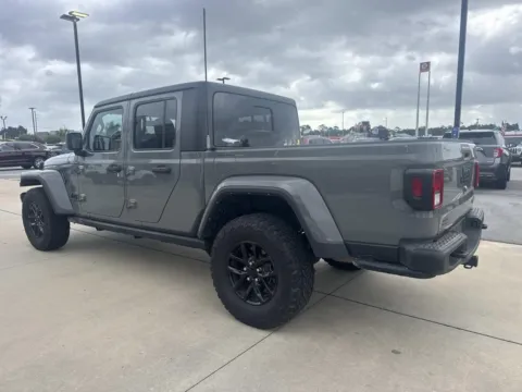 More photos of 2023 Jeep Gladiator Freedom at Champion Chrysler Dodge Jeep Ram, MS