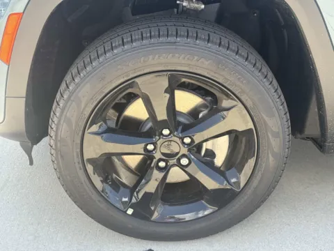 More photos of 2026 Jeep Grand Cherokee L Limited at Champion Chrysler Dodge Jeep Ram, MS