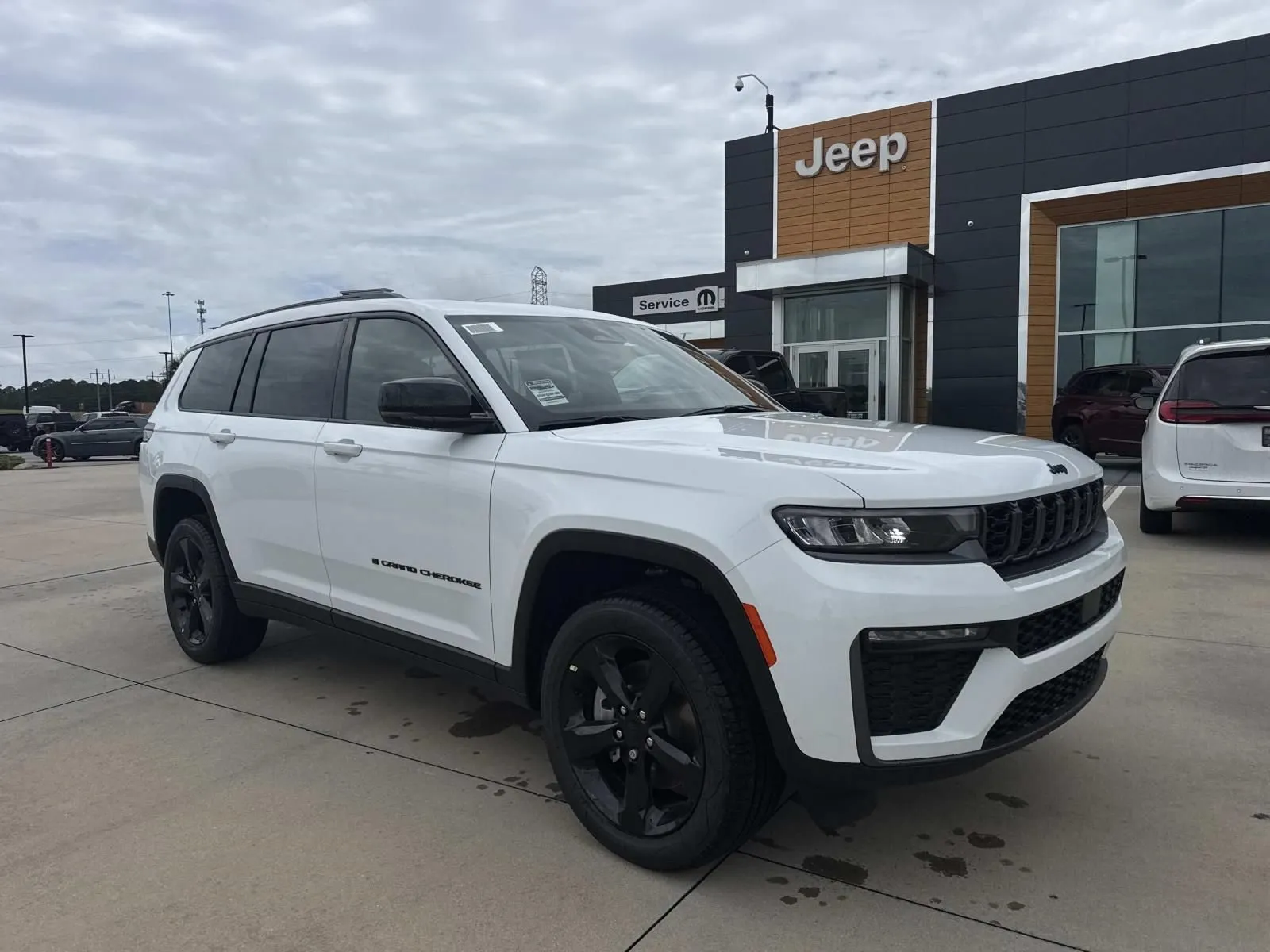 White 2026 Jeep Grand Cherokee L Limited for sale in Gulfport, MS