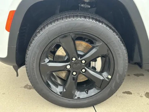 More photos of 2026 Jeep Grand Cherokee L Limited at Champion Chrysler Dodge Jeep Ram, MS