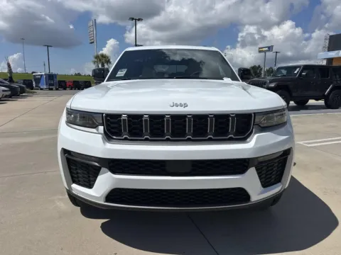 Photos of 2026 Jeep Grand Cherokee L Limited for sale in Gulfport, MS at Champion Chrysler Dodge Jeep Ram