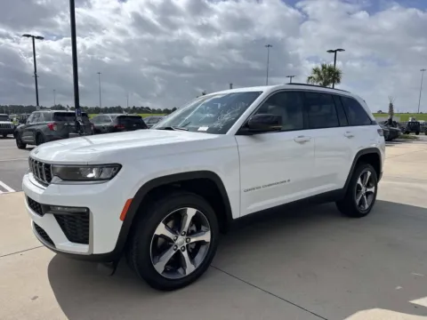 Another view of 2026 Jeep Grand Cherokee Limited for sale in Gulfport, MS at Champion Chrysler Dodge Jeep Ram