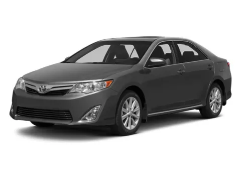 White 2013 Toyota Camry XLE for sale in Gulfport, MS