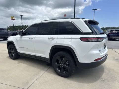 More photos of 2022 Jeep Grand Cherokee 4xe at Champion Chrysler Dodge Jeep Ram, MS