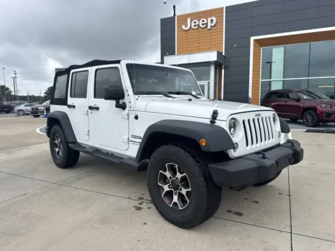White 2018 Jeep Wrangler JK Unlimited Sport S for sale in Gulfport, MS