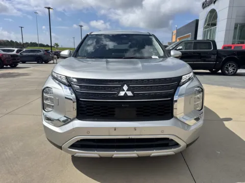 Photos of 2024 Mitsubishi Outlander SE for sale in Gulfport, MS at Champion Chrysler Dodge Jeep Ram