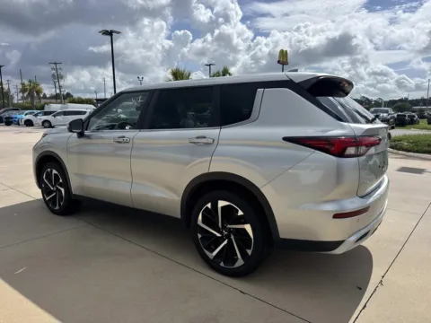 More photos of 2024 Mitsubishi Outlander SE at Champion Chrysler Dodge Jeep Ram, MS