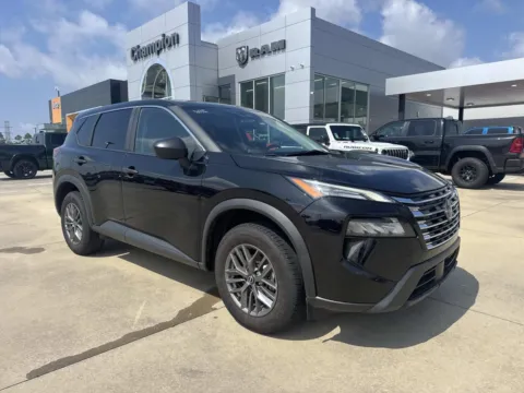 Black 2024 Nissan Rogue S for sale in Gulfport, MS