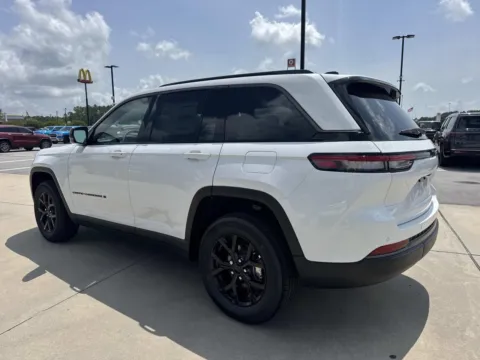 More photos of 2026 Jeep Grand Cherokee Laredo Altitude at Champion Chrysler Dodge Jeep Ram, MS