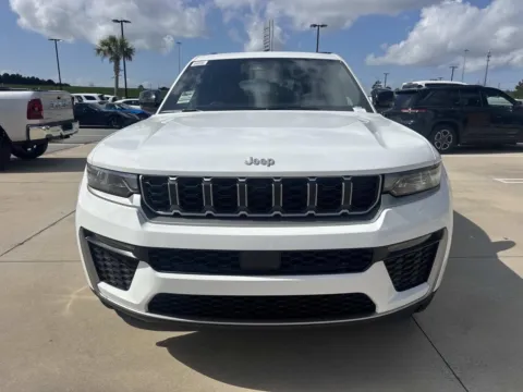 Photos of 2026 Jeep Grand Cherokee Limited for sale in Gulfport, MS at Champion Chrysler Dodge Jeep Ram