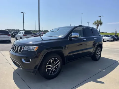 Another view of 2020 Jeep Grand Cherokee Limited for sale in Gulfport, MS at Champion Chrysler Dodge Jeep Ram