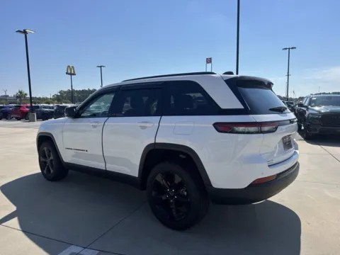 More photos of 2025 Jeep Grand Cherokee Limited at Champion Chrysler Dodge Jeep Ram, MS