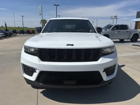 Photos of 2025 Jeep Grand Cherokee Limited for sale in Gulfport, MS at Champion Chrysler Dodge Jeep Ram