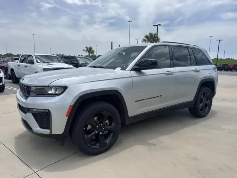 Another view of 2026 Jeep Grand Cherokee Limited for sale in Gulfport, MS at Champion Chrysler Dodge Jeep Ram
