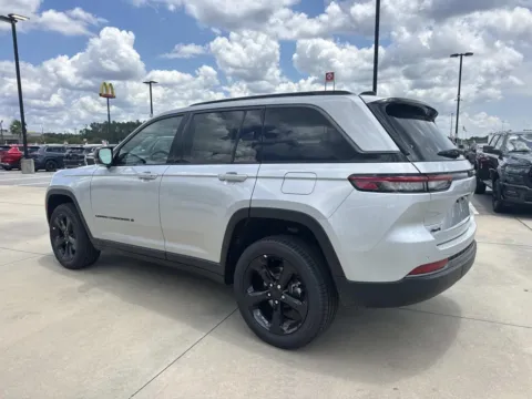 More photos of 2026 Jeep Grand Cherokee Limited at Champion Chrysler Dodge Jeep Ram, MS
