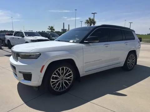 Another view of 2025 Jeep Grand Cherokee L Summit Reserve for sale in Gulfport, MS at Champion Chrysler Dodge Jeep Ram