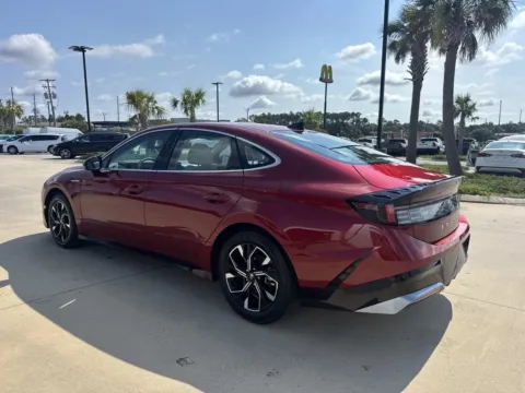 More photos of 2025 Hyundai Sonata SEL at Champion Chrysler Dodge Jeep Ram, MS