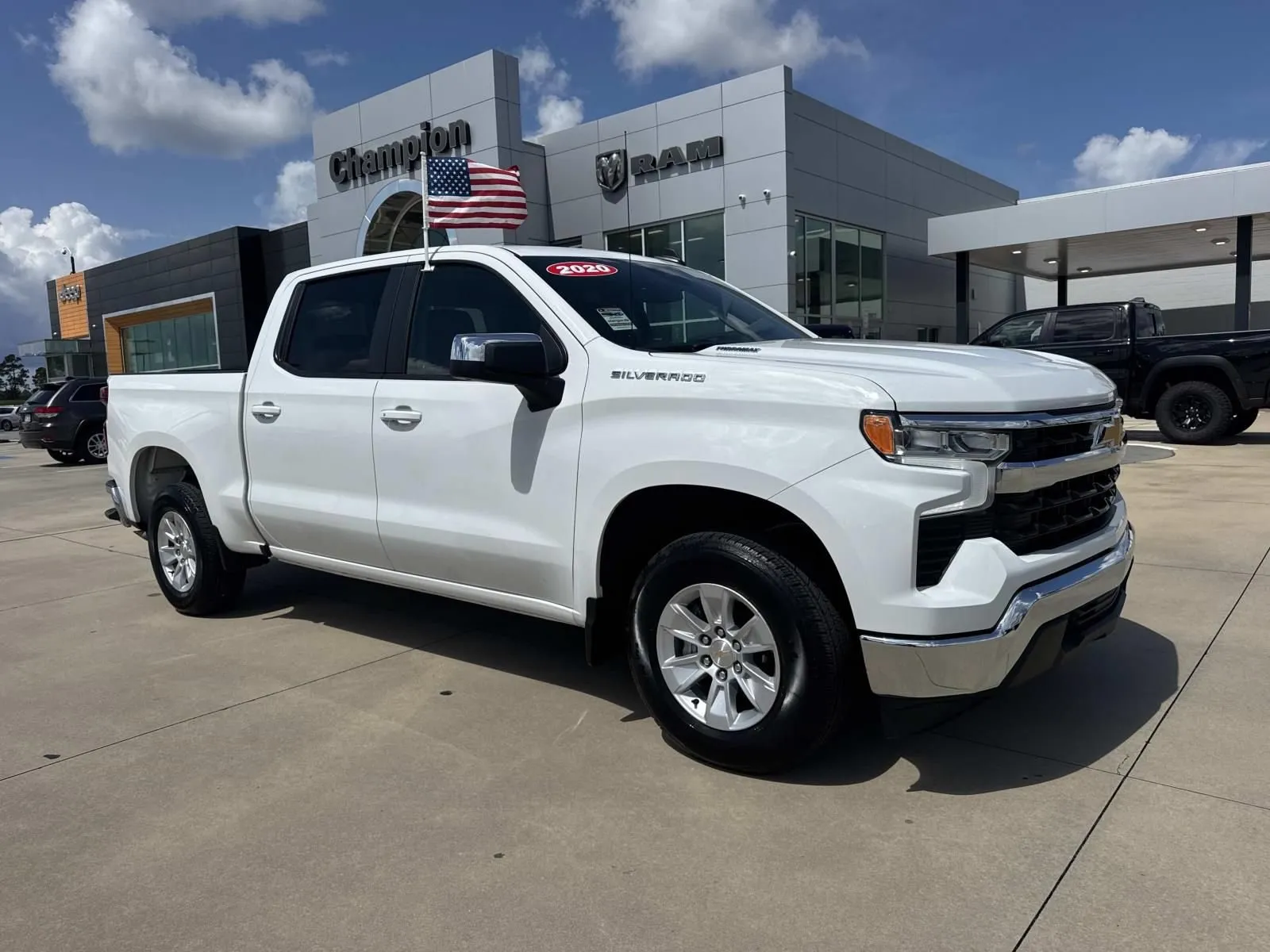 White 2025 Chevrolet Silverado 1500 LT for sale in Gulfport, MS
