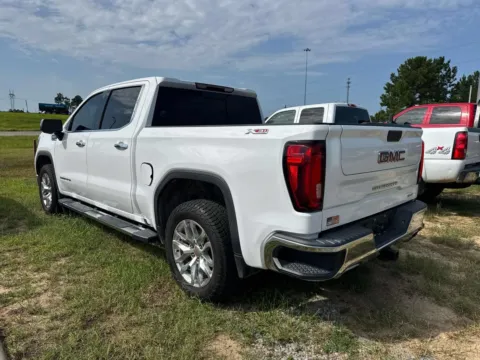 More photos of 2019 GMC Sierra 1500 SLT at Champion Chrysler Dodge Jeep Ram, MS