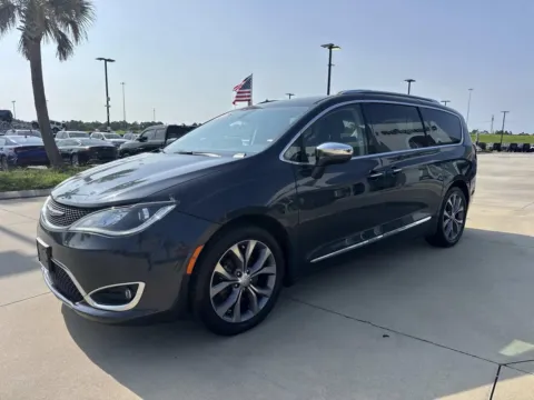 Another view of 2019 Chrysler Pacifica Limited for sale in Gulfport, MS at Champion Chrysler Dodge Jeep Ram