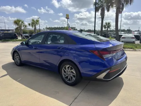 More photos of 2024 Hyundai Elantra SEL at Champion Chrysler Dodge Jeep Ram, MS