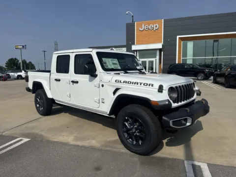 White 2026 Jeep Gladiator 85th Anniversary Edition for sale in Gulfport, MS