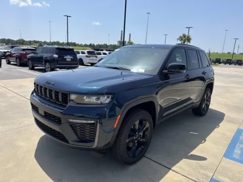 Another view of 2026 Jeep Grand Cherokee Limited for sale in Gulfport, MS at Champion Chrysler Dodge Jeep Ram