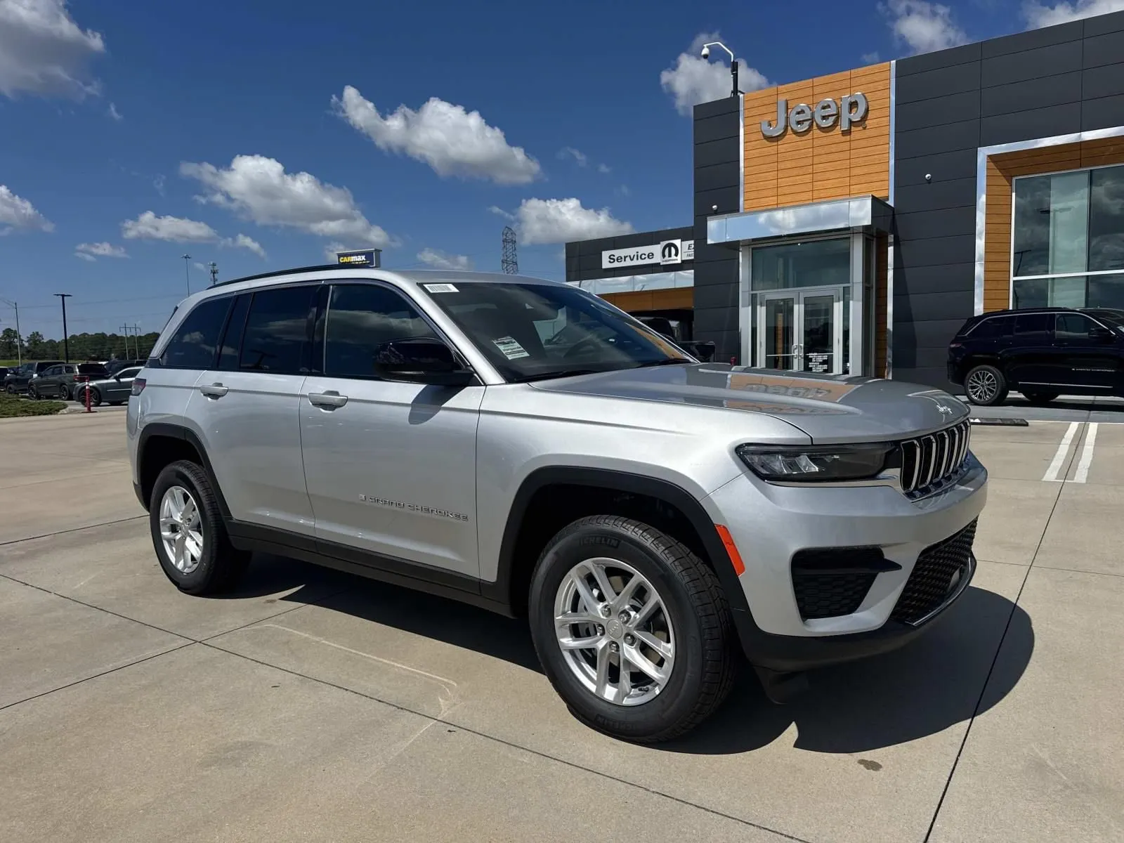 Silver 2026 Jeep Grand Cherokee Laredo for sale in Gulfport, MS