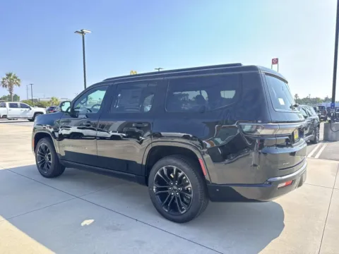 More photos of 2026 Jeep Grand Wagoneer Summit Obsidian at Champion Chrysler Dodge Jeep Ram, MS