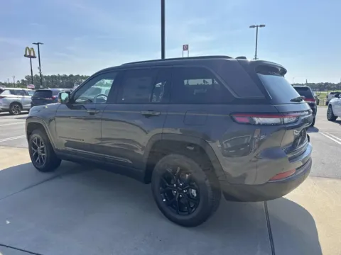 More photos of 2026 Jeep Grand Cherokee Laredo Altitude at Champion Chrysler Dodge Jeep Ram, MS